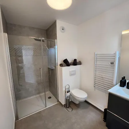 Ferienwohnung Le Quai Des Bleus Caen Exterior foto